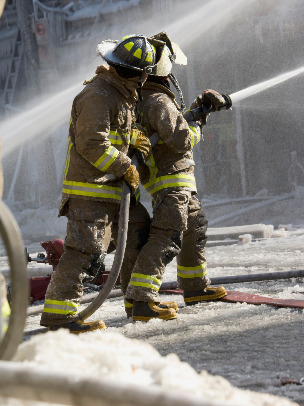 Brandweerman blust vuur, symbool voor EPA- Cecilia - Stressst